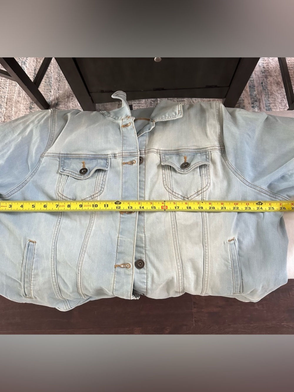 Torrid Size 4 Vintage Wash Denim Trucker Jacket Plus Size Faded Light Blue - Picture 11 of 13